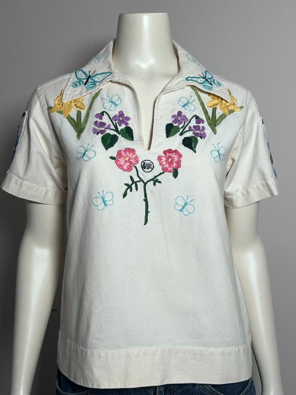 Vintage 1970s Cottagecore Embroidered Dagger Collar Shirt